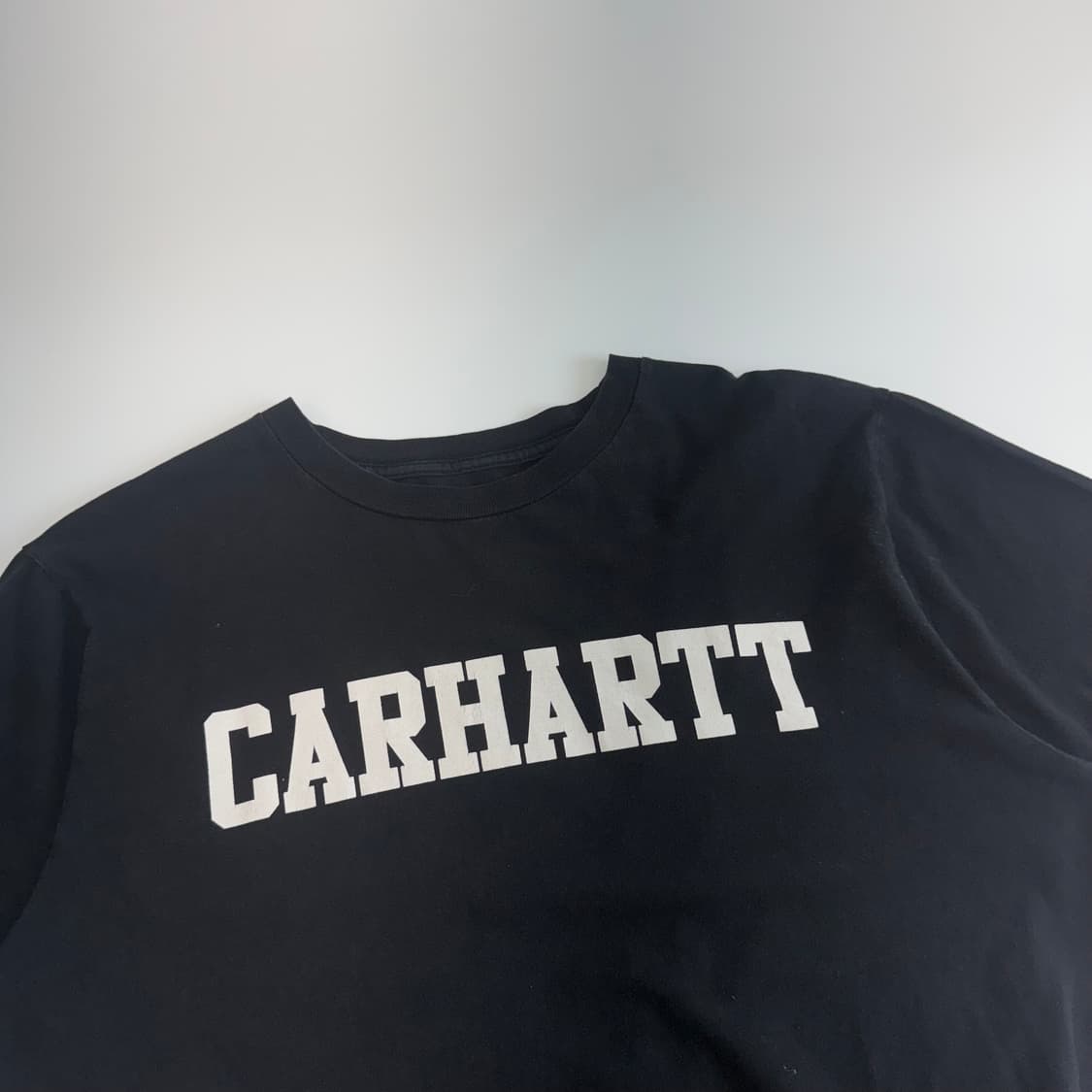 Carhartt 칼하트 스펠아웃 로고 블랙 반팔티 상품이미지4