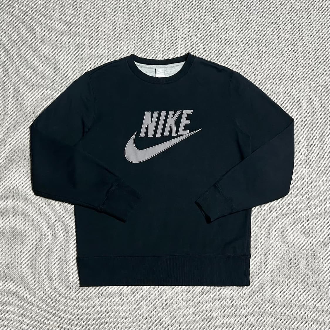 [L] Nike 나이키 빅로고 올드스쿨 라운드 맨투맨 상품이미지1