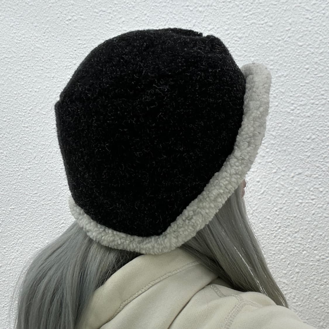 오클리 뽀글이 블랙 버킷햇 상품이미지3