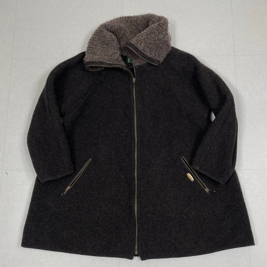 기스바인 GIESSWEIN 오스트리아산 다크브라운 울 워킹 코트  상품이미지2