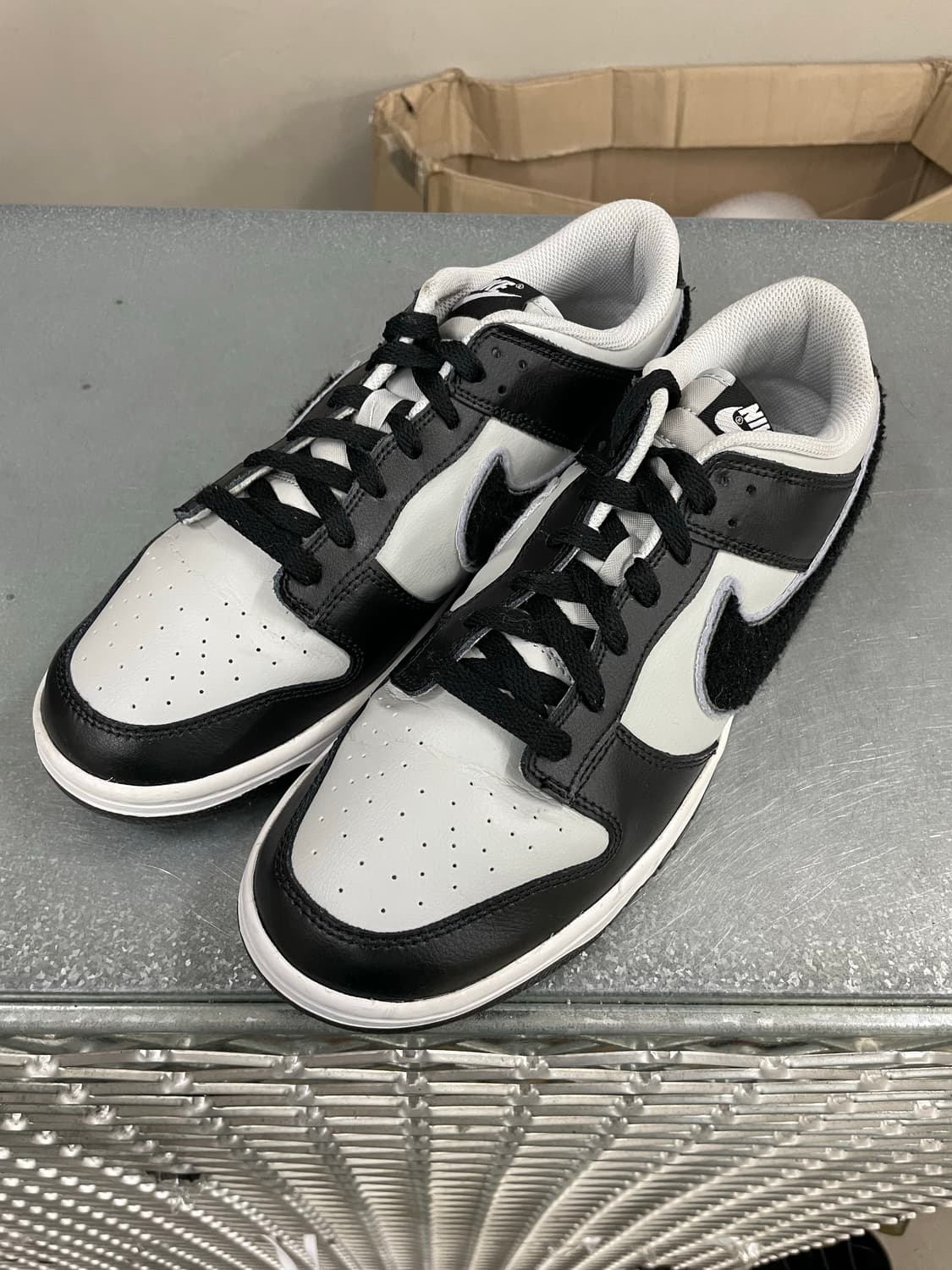 나이키 덩크 로우 셰닐 스우시 블랙 그레이 280 상품이미지2