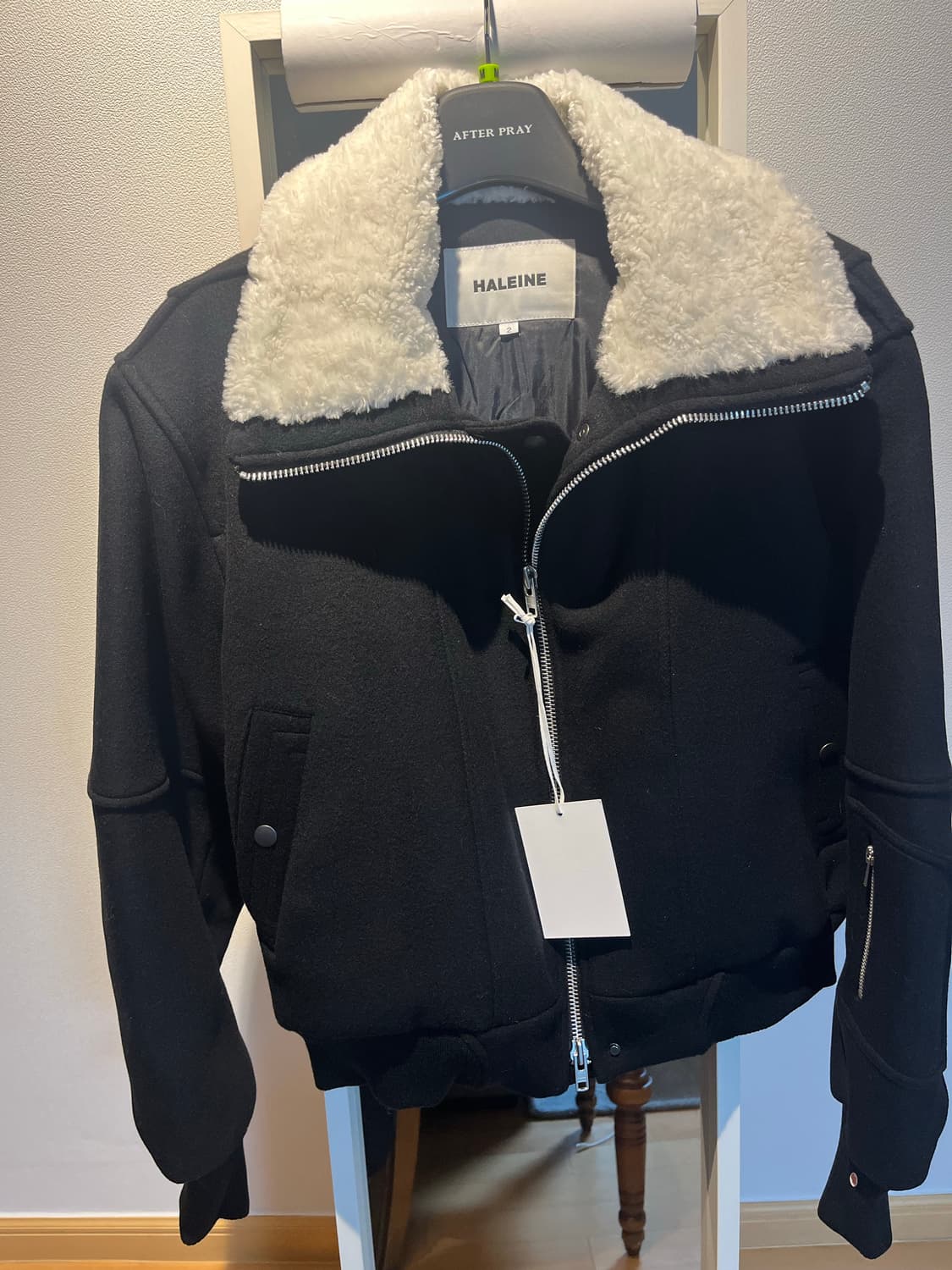 2) 알렌느 하이넥 크롭 울 블루종 새상품 상품이미지1