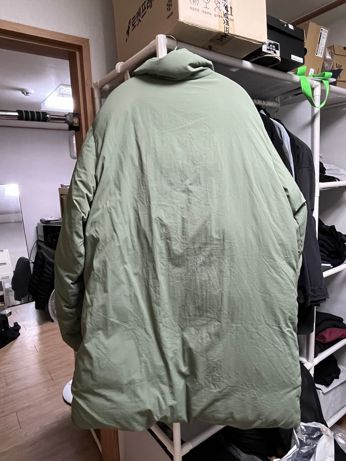 디스이즈네버댓 몬스터 다운 파카 올리브 L사이즈 상품이미지5