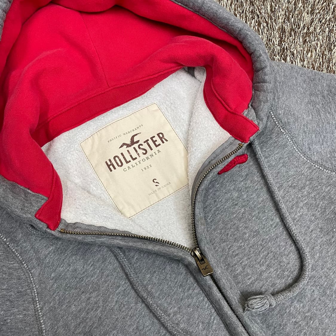 홀리스터 Hollister 진그레이 레드 로고 기모 후드집업 S 상품이미지2