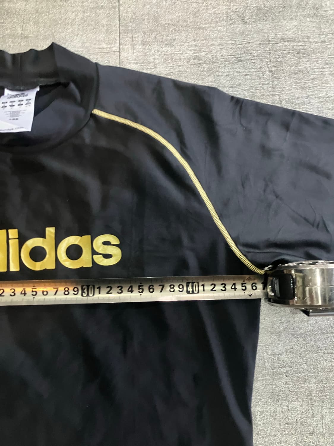 Adidas 아디다스 올드스쿨스트릿 기능성 모크넥 반폴라 반팔티셔츠 상품이미지2