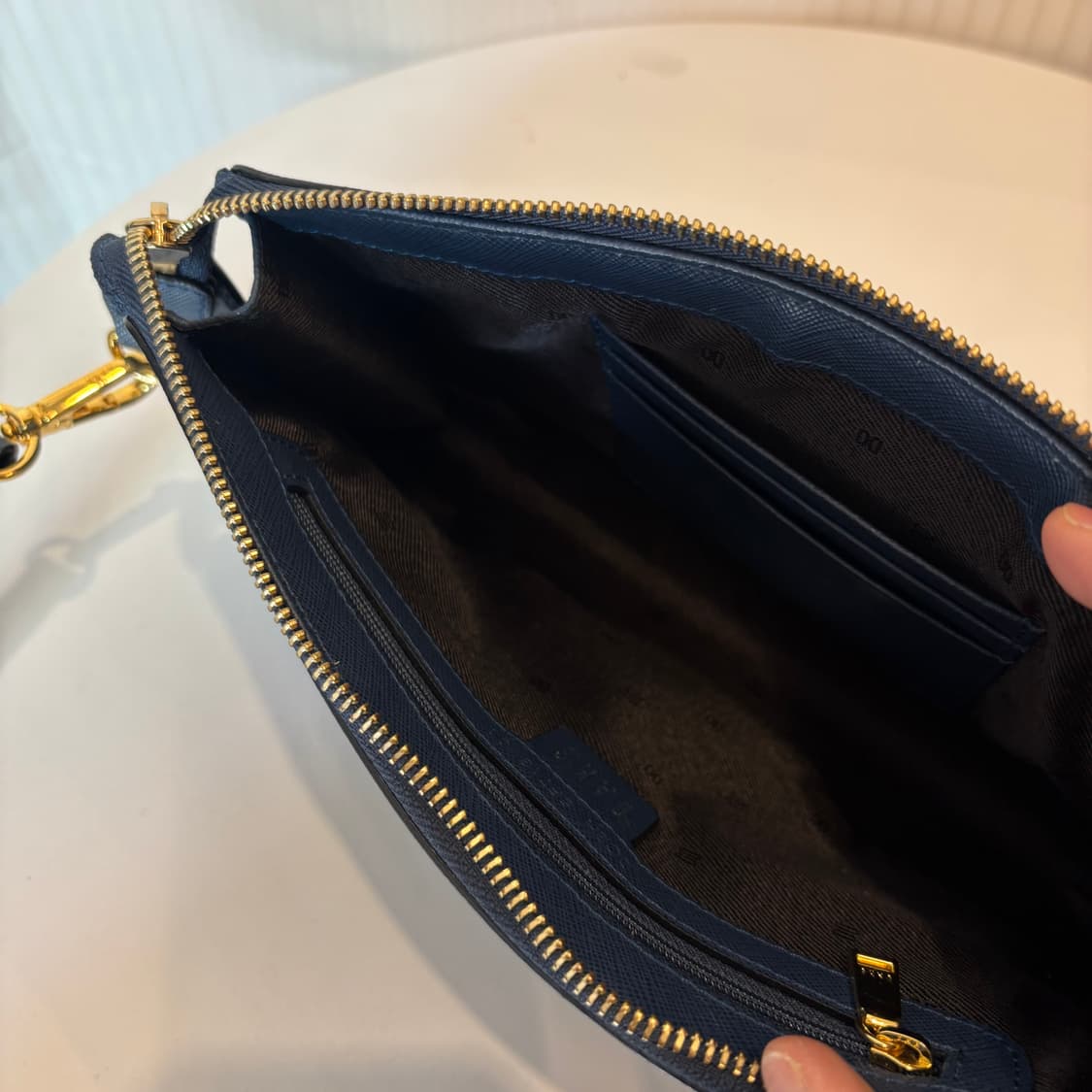 닥스 DD 금장 크로스백     상품이미지10