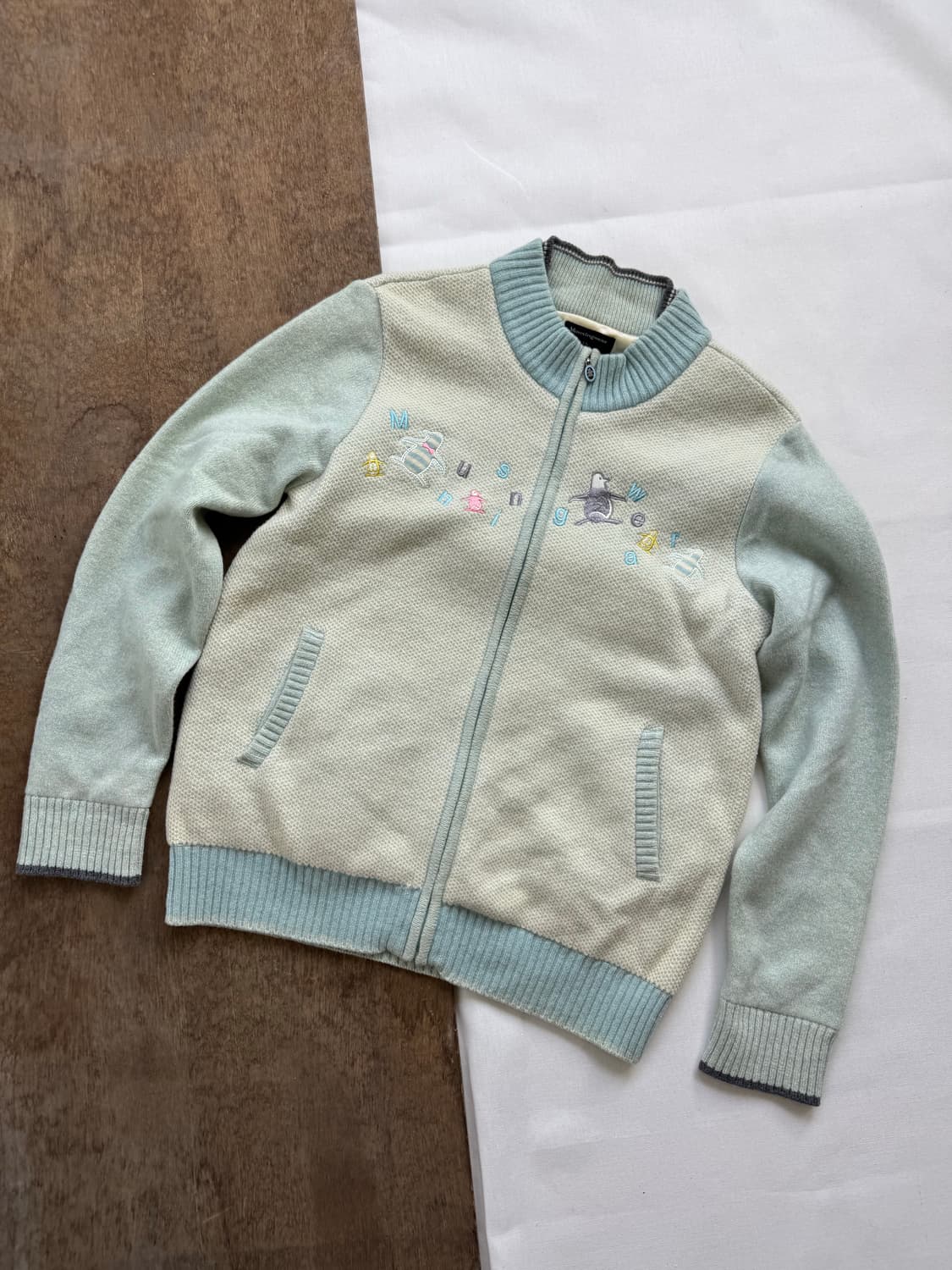 munsingwear 먼싱웨어 자수 니트 집업 상품이미지2