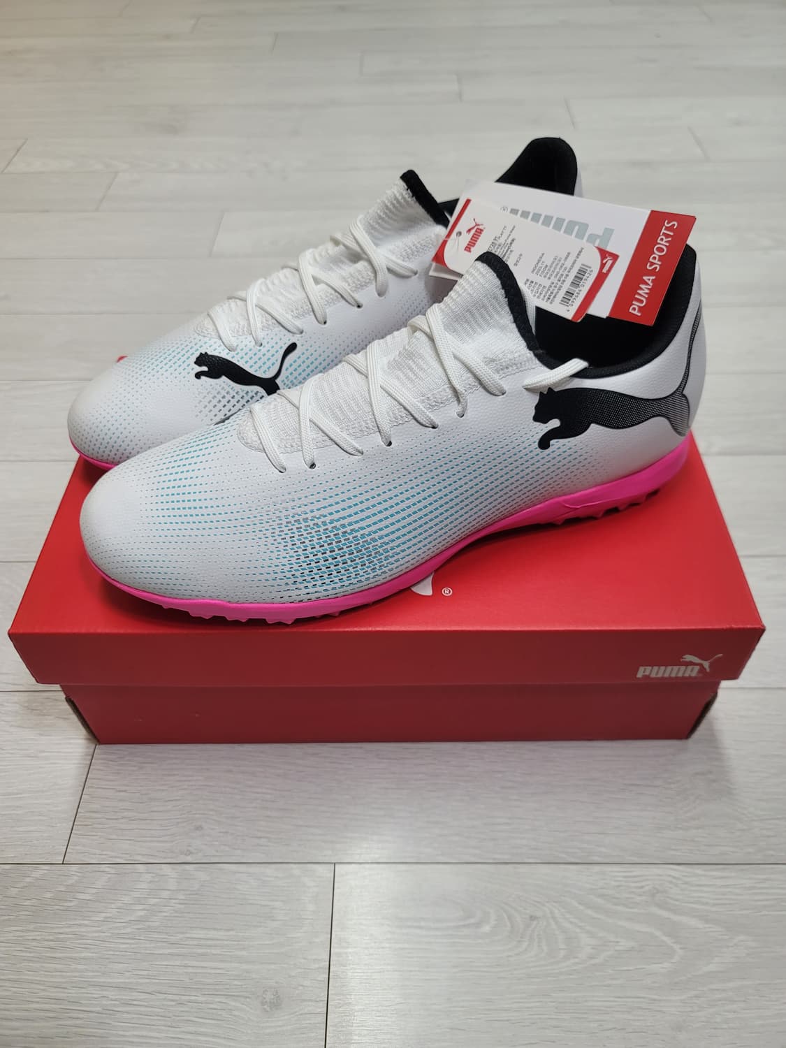 (280)푸마 풋살화 퓨처 7 플레이 TT[대전 직거래도 가능] 상품이미지4