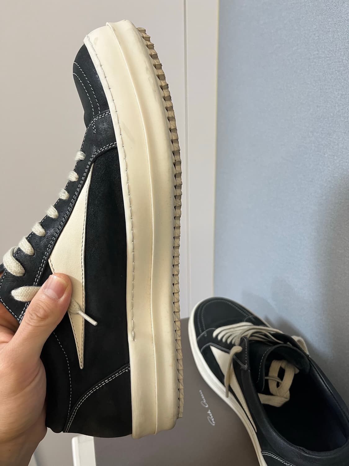 릭오웬스 룩소르 빈티지 스니커즈 블랙 EU44 상품이미지4