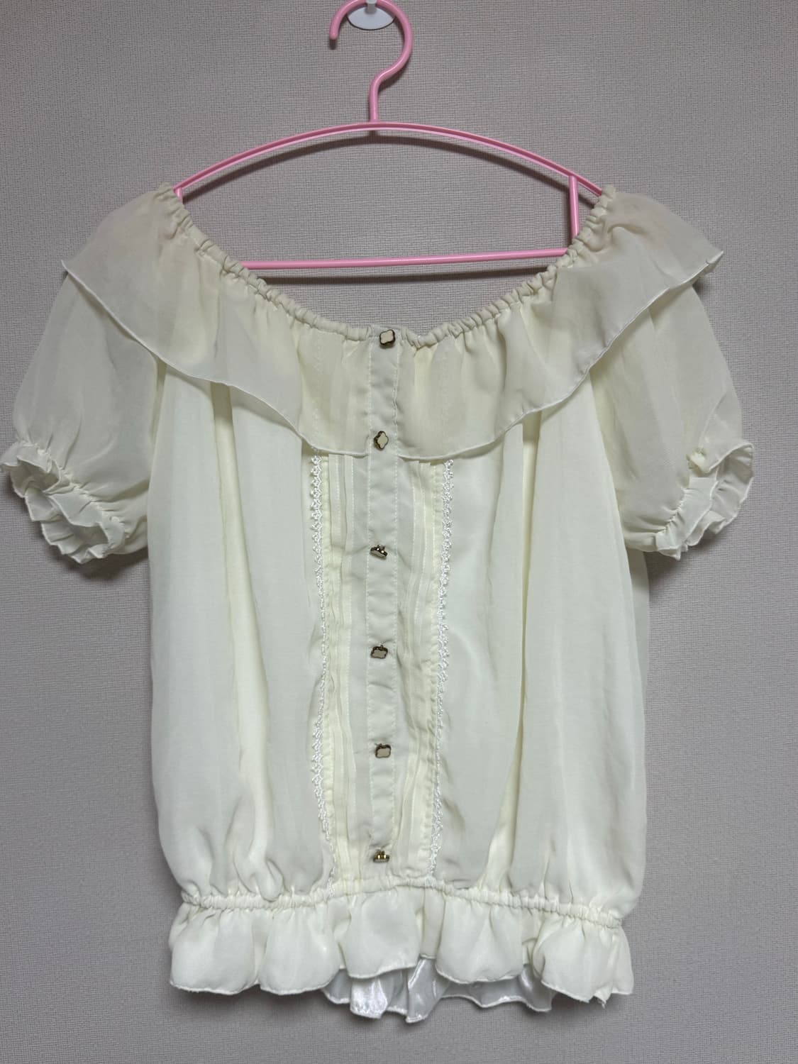 러블리 레이스 리즈리사깔 블라우스 반팔 상의 라떼갸루 상품이미지1