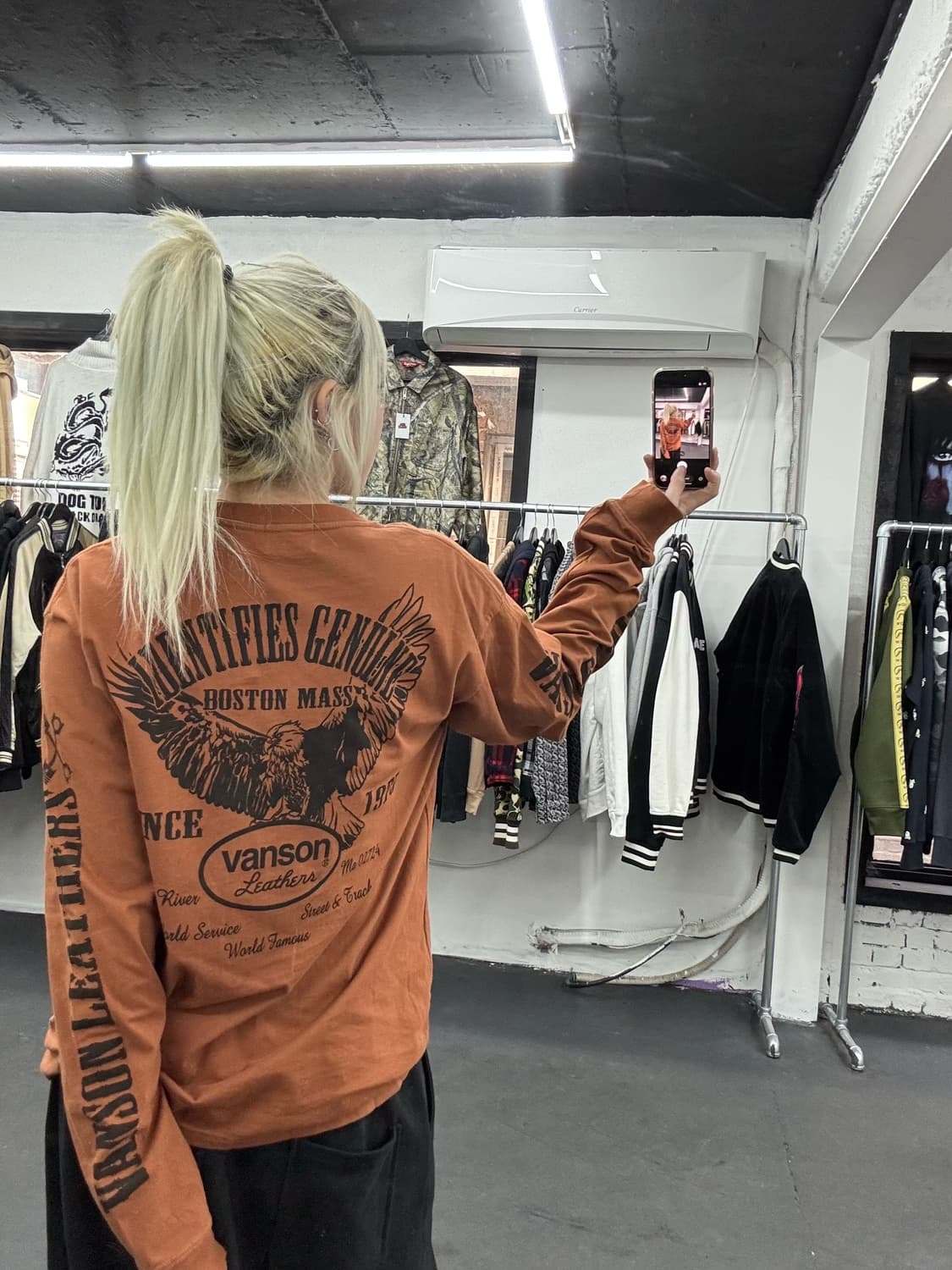 밴슨 레더 사이드 로고 브라운 롱슬리브 상품이미지6