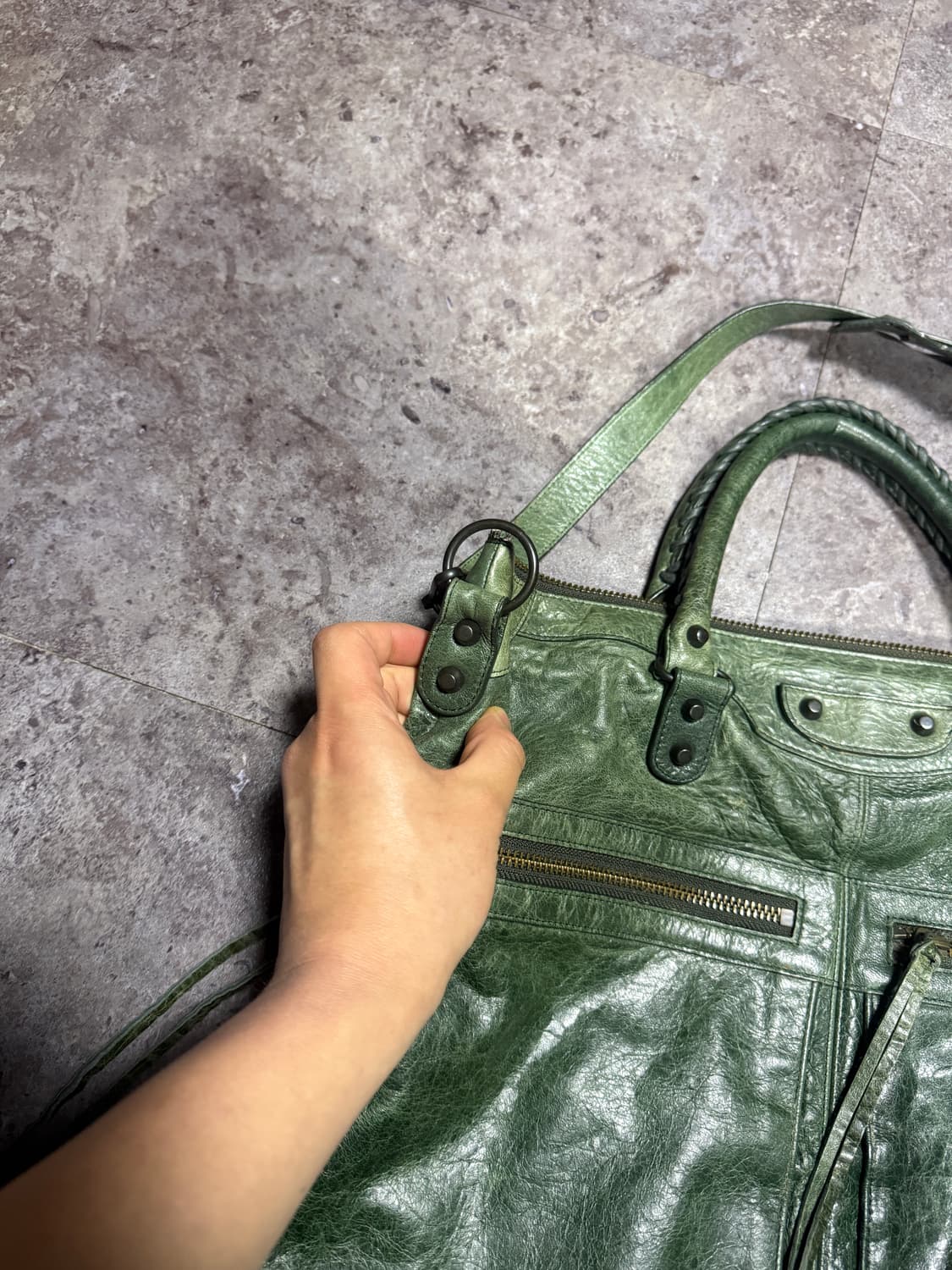 발렌시아가 모터백 상품이미지4