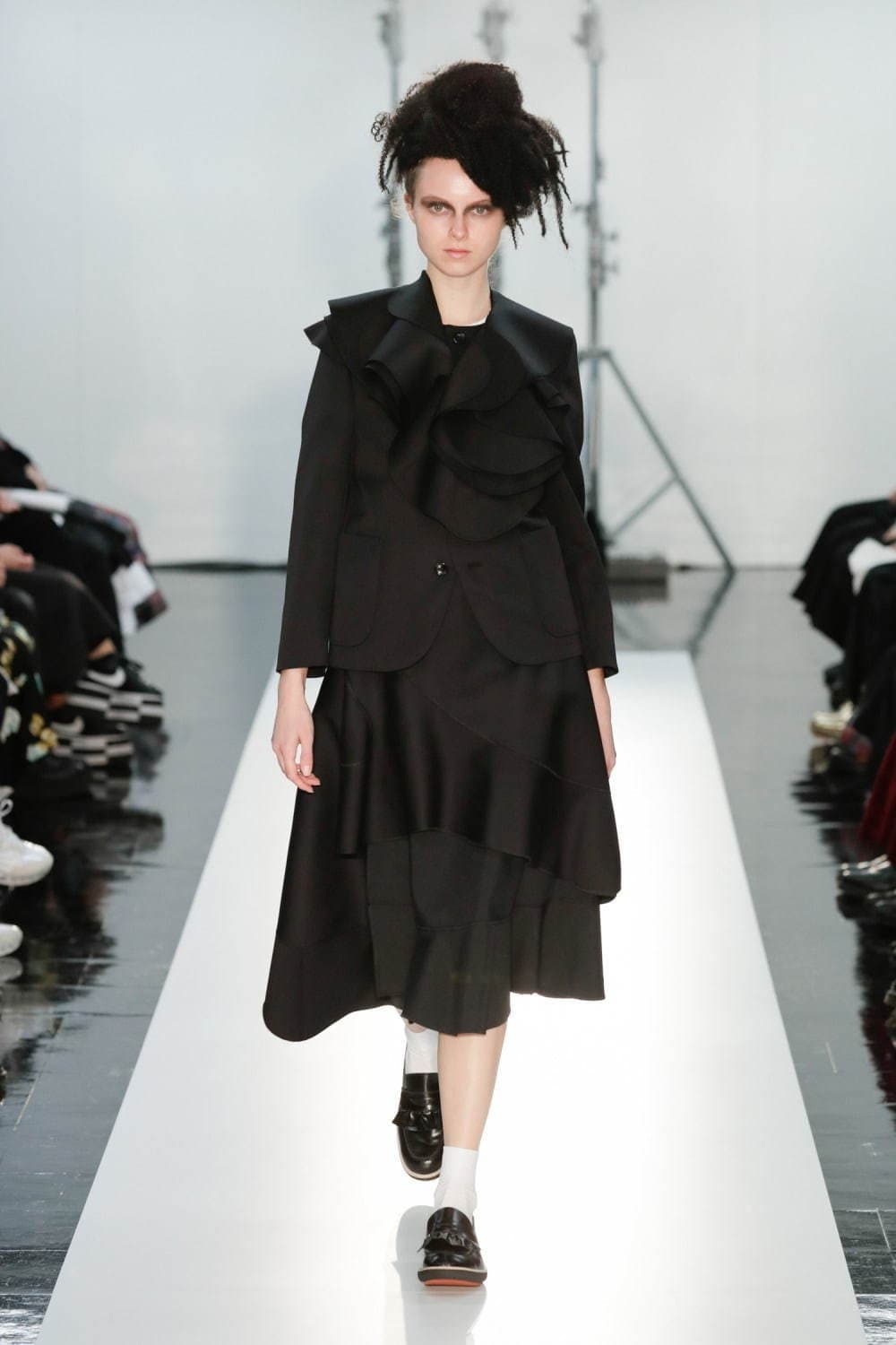 Transformed Asymmetry Ruffle Skirt 상품이미지2