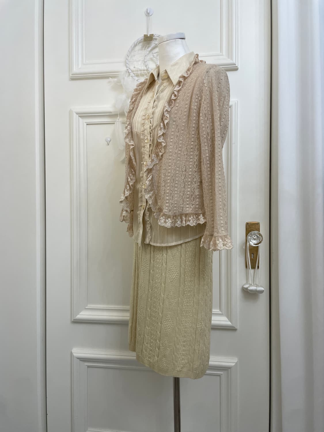 beige lace fairy caridgan 상품이미지3