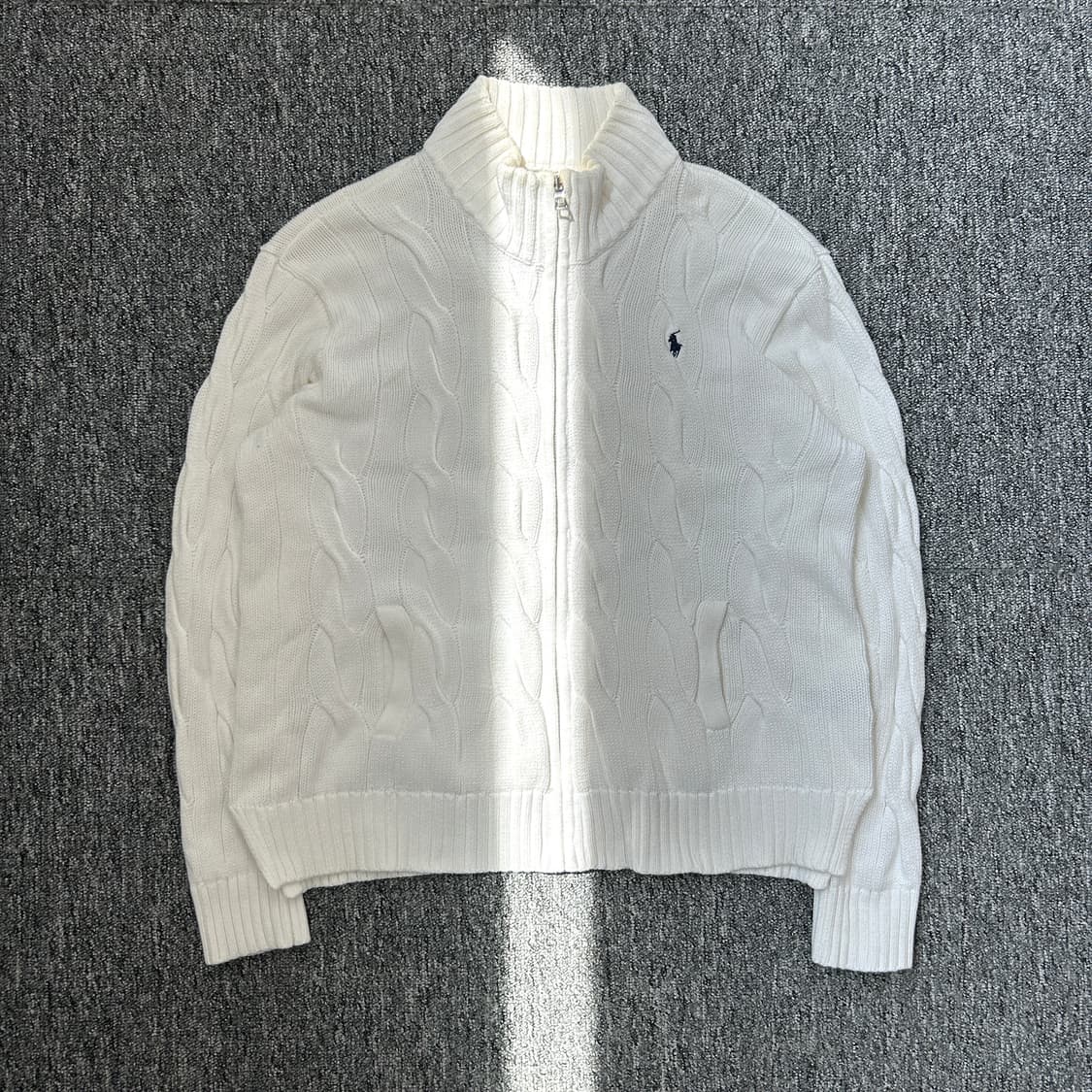 폴로 랄프로렌 화이트 케이블 니트집업 상품이미지1