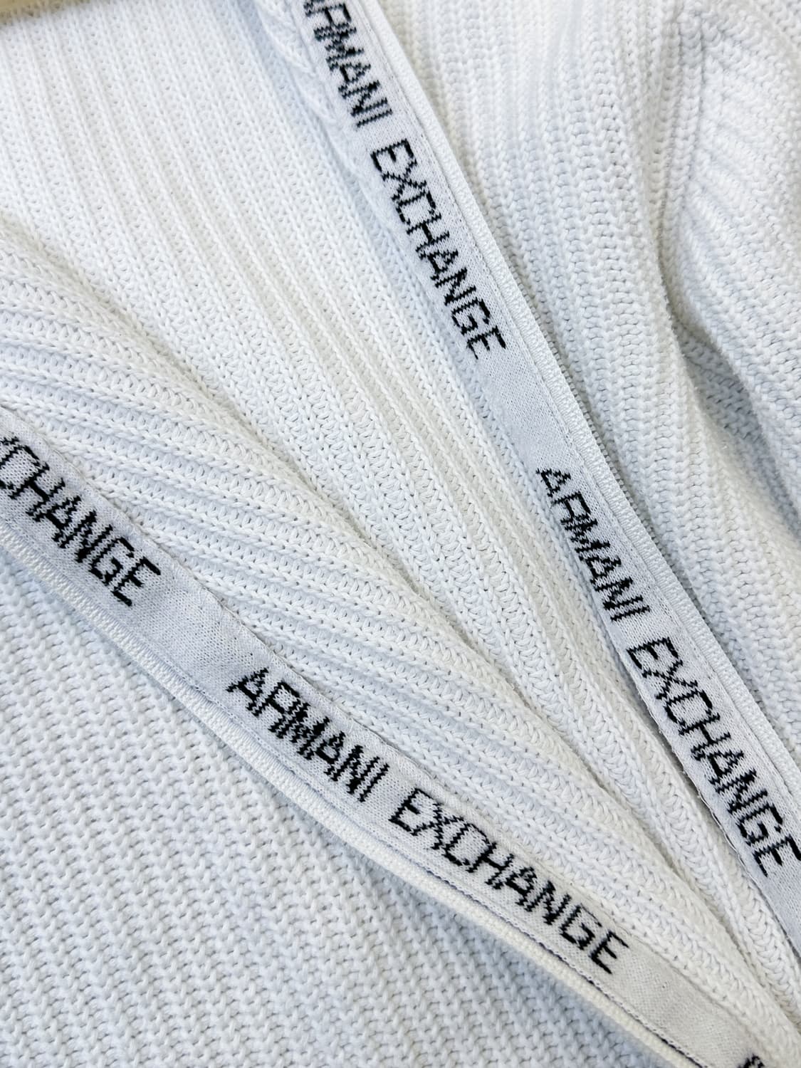 아르마니 익스체인지 다이애그널 집업 리브드 스웨터 상품이미지4