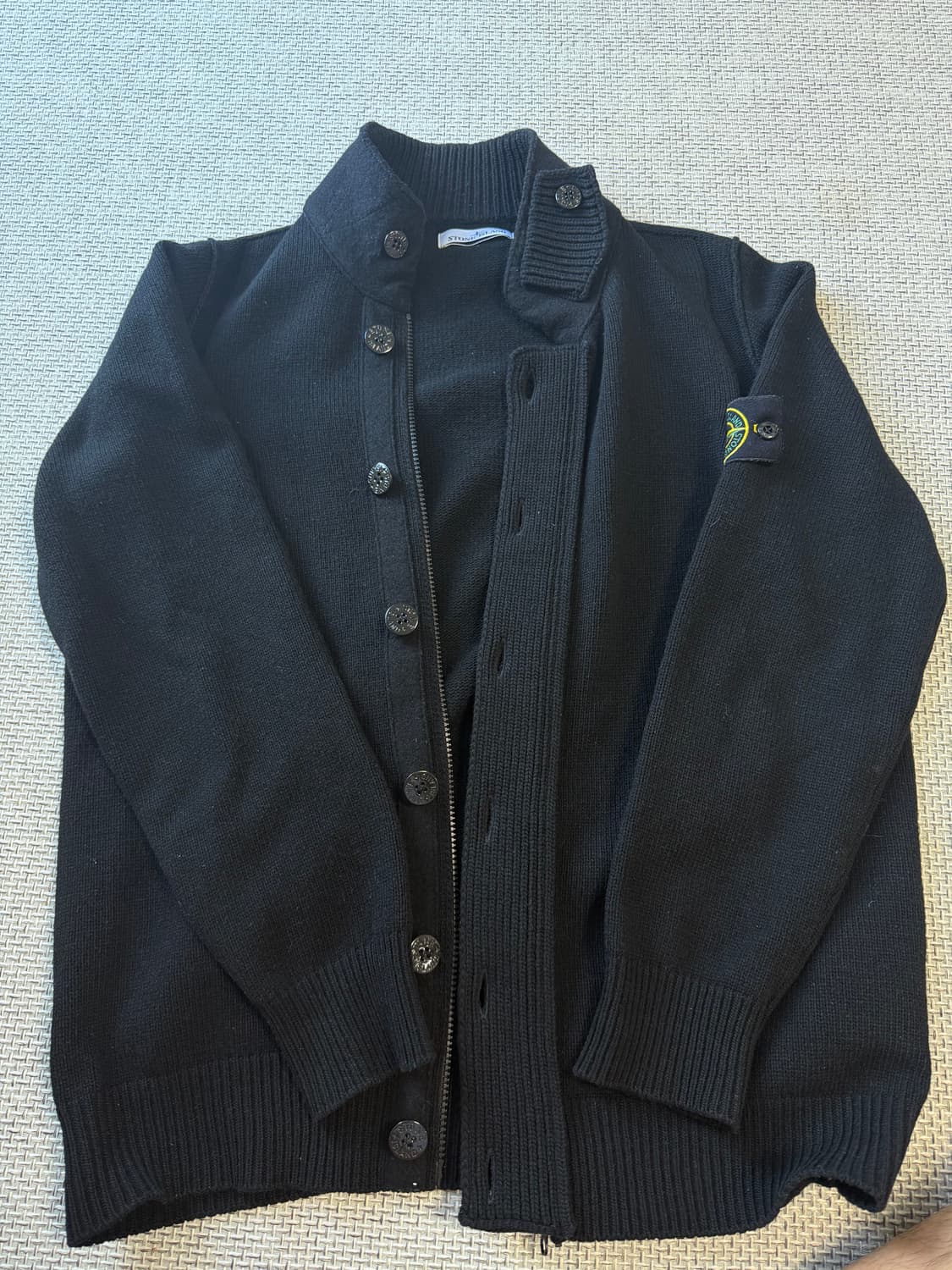 백화점판/신형 스톤아일랜드 니트집업 가디건 블랙 xl 상품이미지1