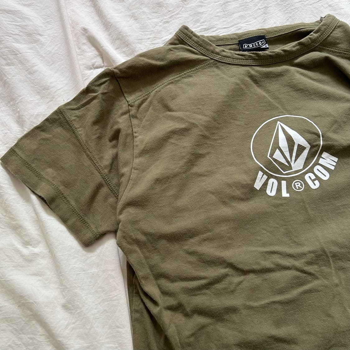 90-00’s Volcom Logo Khaki T-shirts 상품이미지4