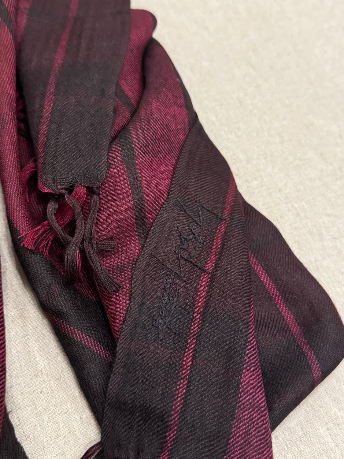 요지야마모토 실크 캐시미어 손자수 머플러 상품이미지5