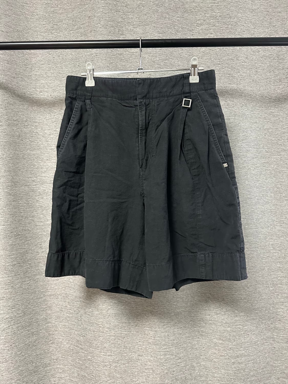 우영미 하프 플리츠 팬츠 블랙 (44/28) 상품이미지1