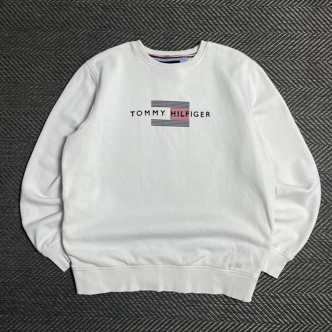 타미힐피거 스펠아웃 빅로고 화이트 맨투맨o 5345 상품이미지1