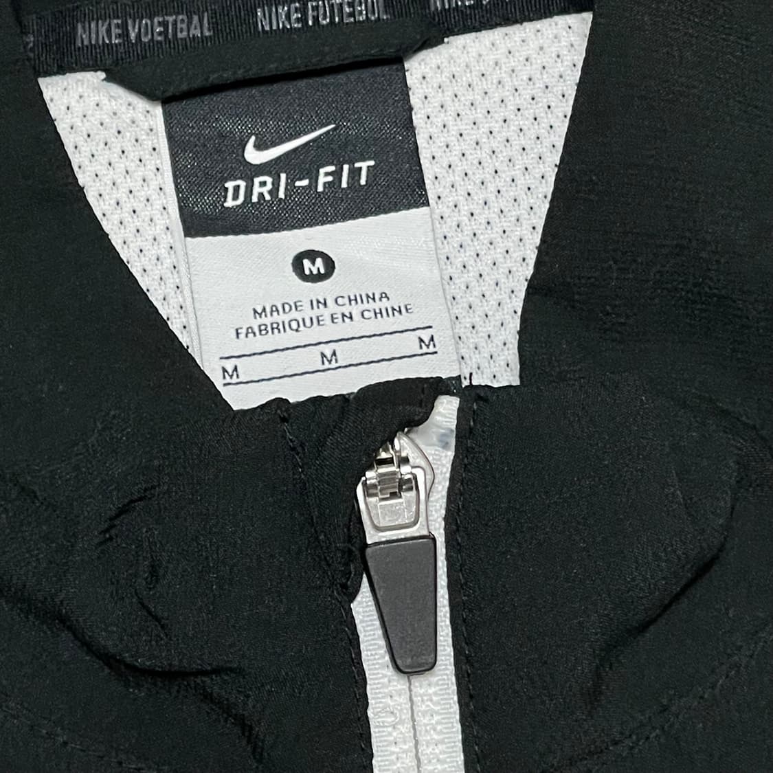 [M] 나이키 드라이핏 블랙/화이트 바람막이 자켓 상품이미지2