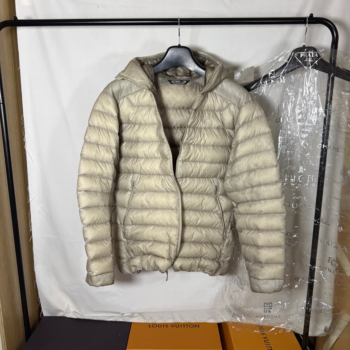 [M사이즈,품절모델] 아크테릭스 세륨 후디 룬 경량패딩 상품이미지2