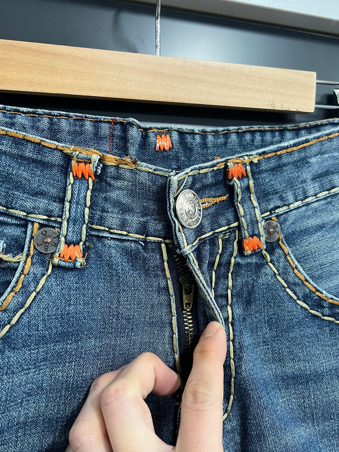 True Religion트루릴리전 조이 슈퍼 T 부츠컷 나팔핏 데님 팬츠 상품이미지5