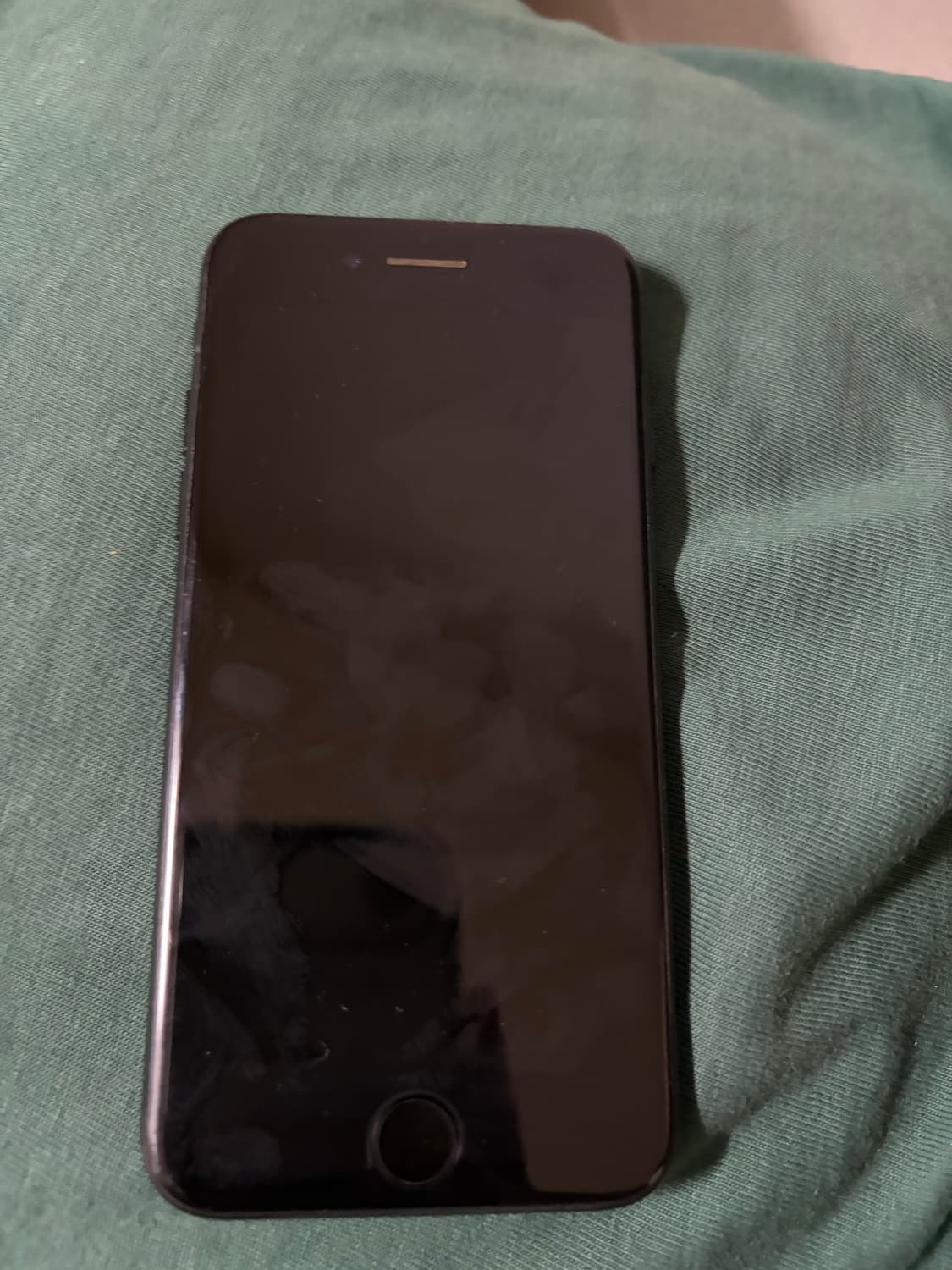 아이폰 7 제트블랙 128GB 상품이미지1