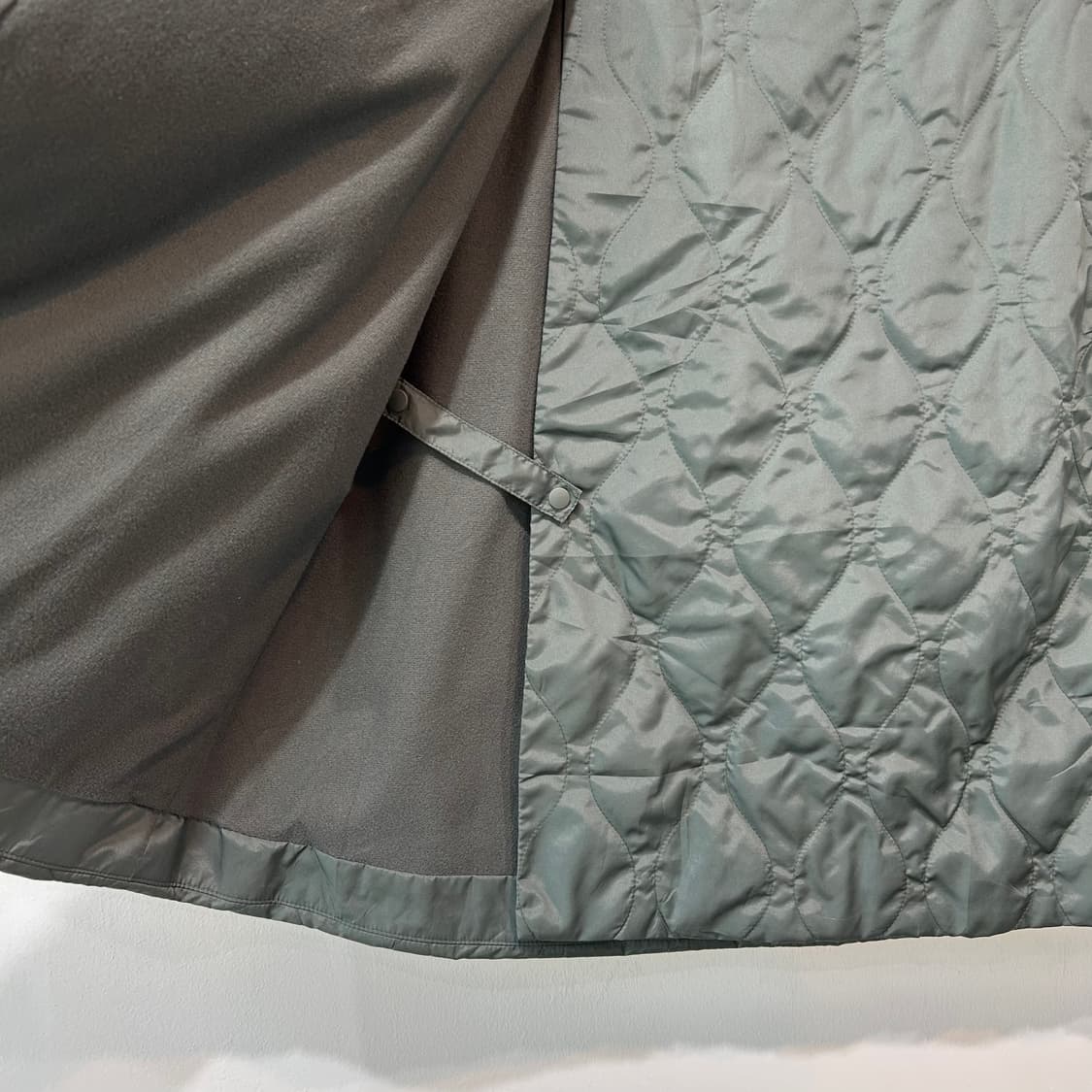 카키 패디드 랩 스커트 상품이미지5