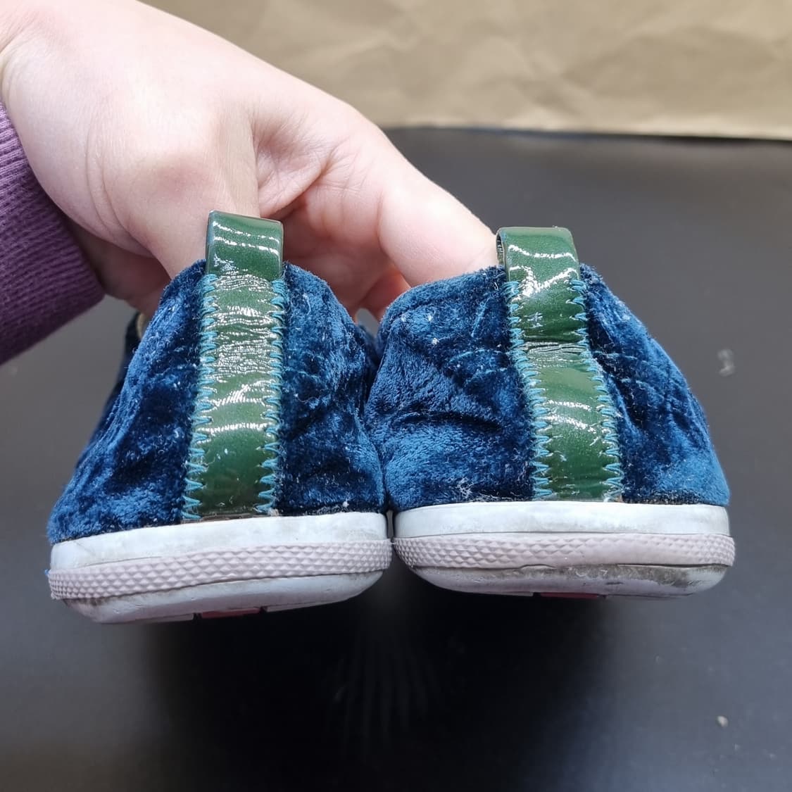 프라다 벨벳스니커즈 245 상품이미지4