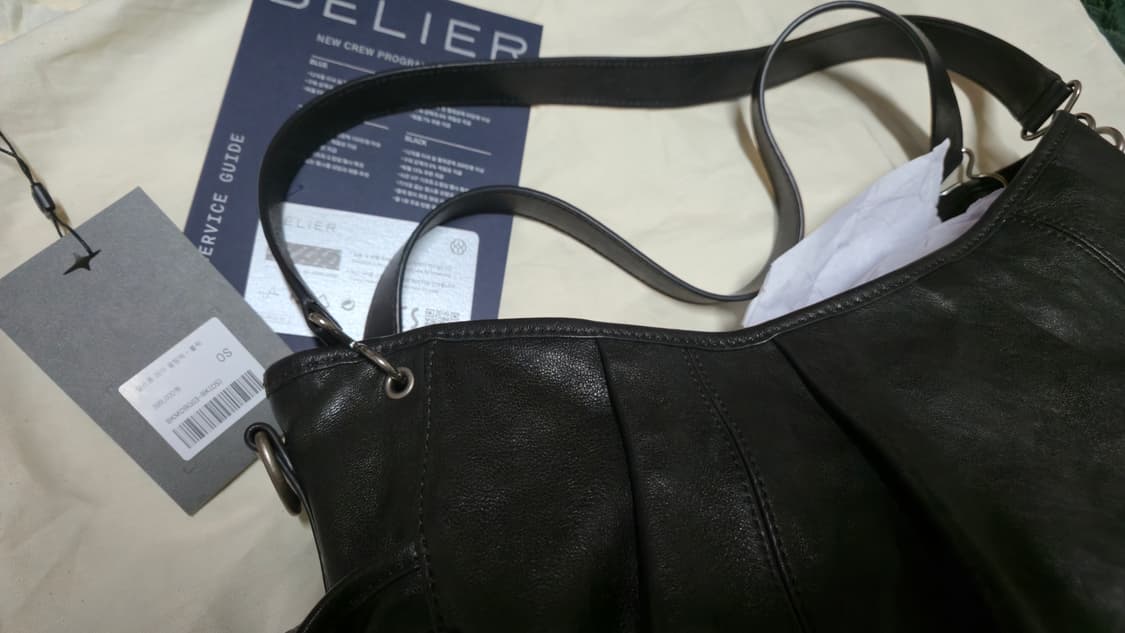 벨리에 달스톤 레더 슬링백 블랙 상품이미지5