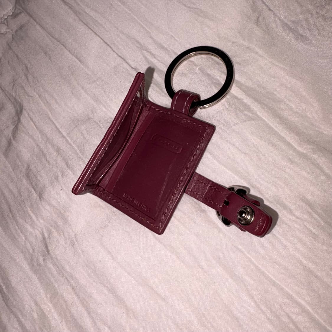 Coach frame keyring (cherry red) 상품이미지3