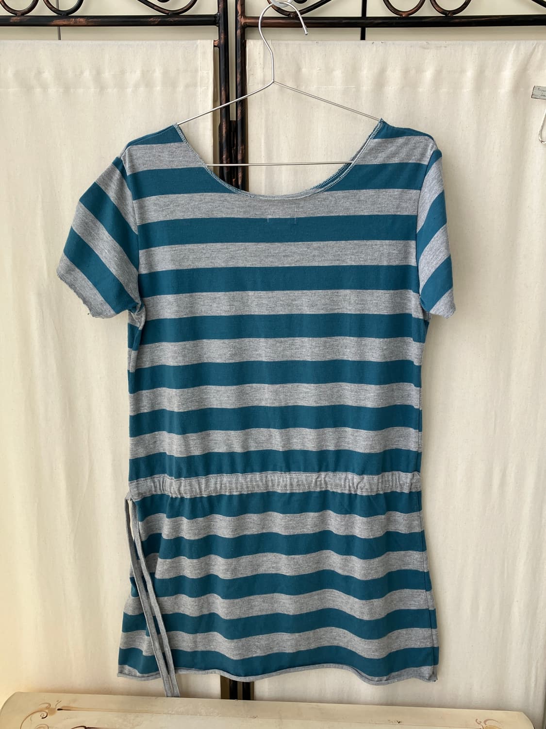 gray stripe shirring dress 상품이미지5