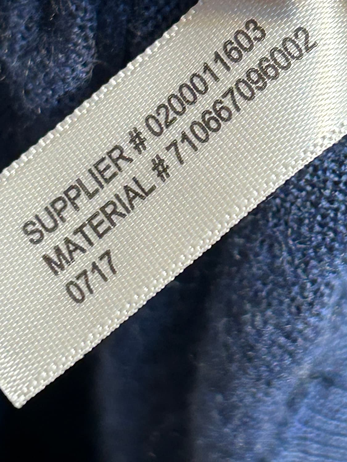 폴로 랄프로렌 메리노 울 브이넥 니트 스웨터 상품이미지8