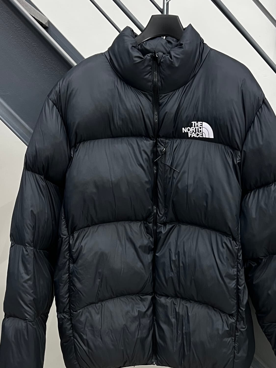 노스페이스 블랙 버몬트 온볼 패딩 상품이미지3