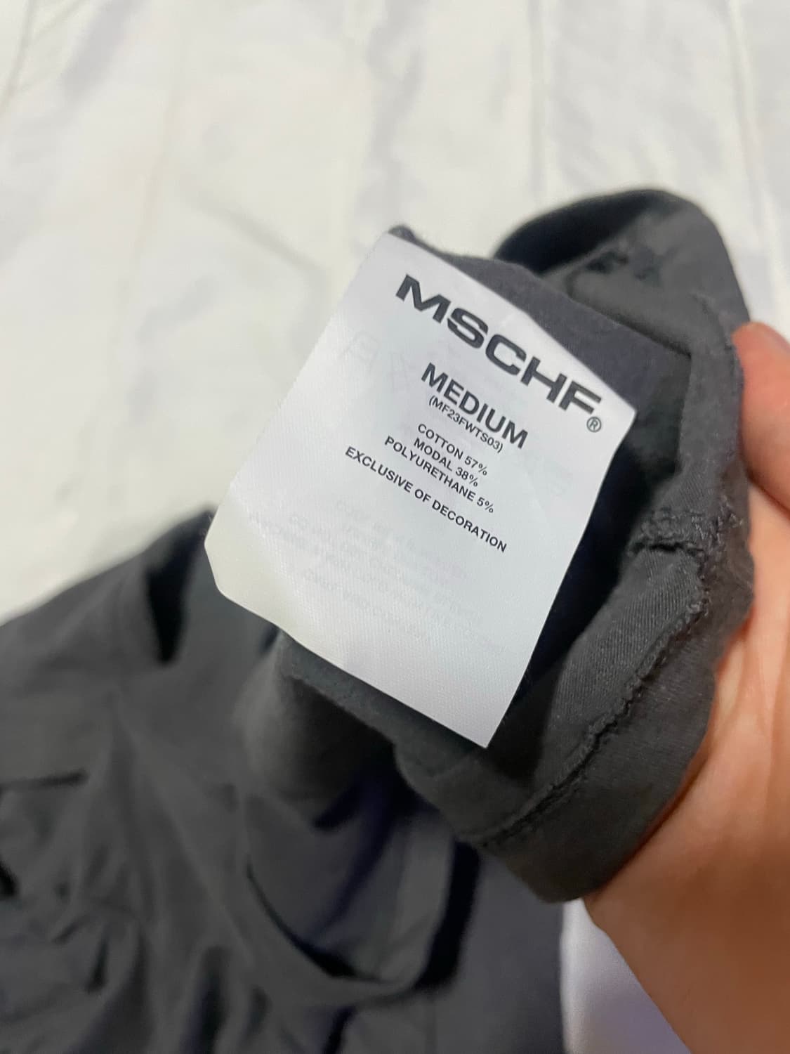 미스치프 롱슬리브 크롭 차콜m 상품이미지3