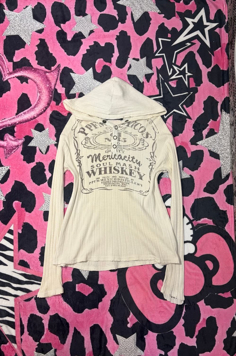 Grunge damage eyelet hood long sleeve 상품이미지1