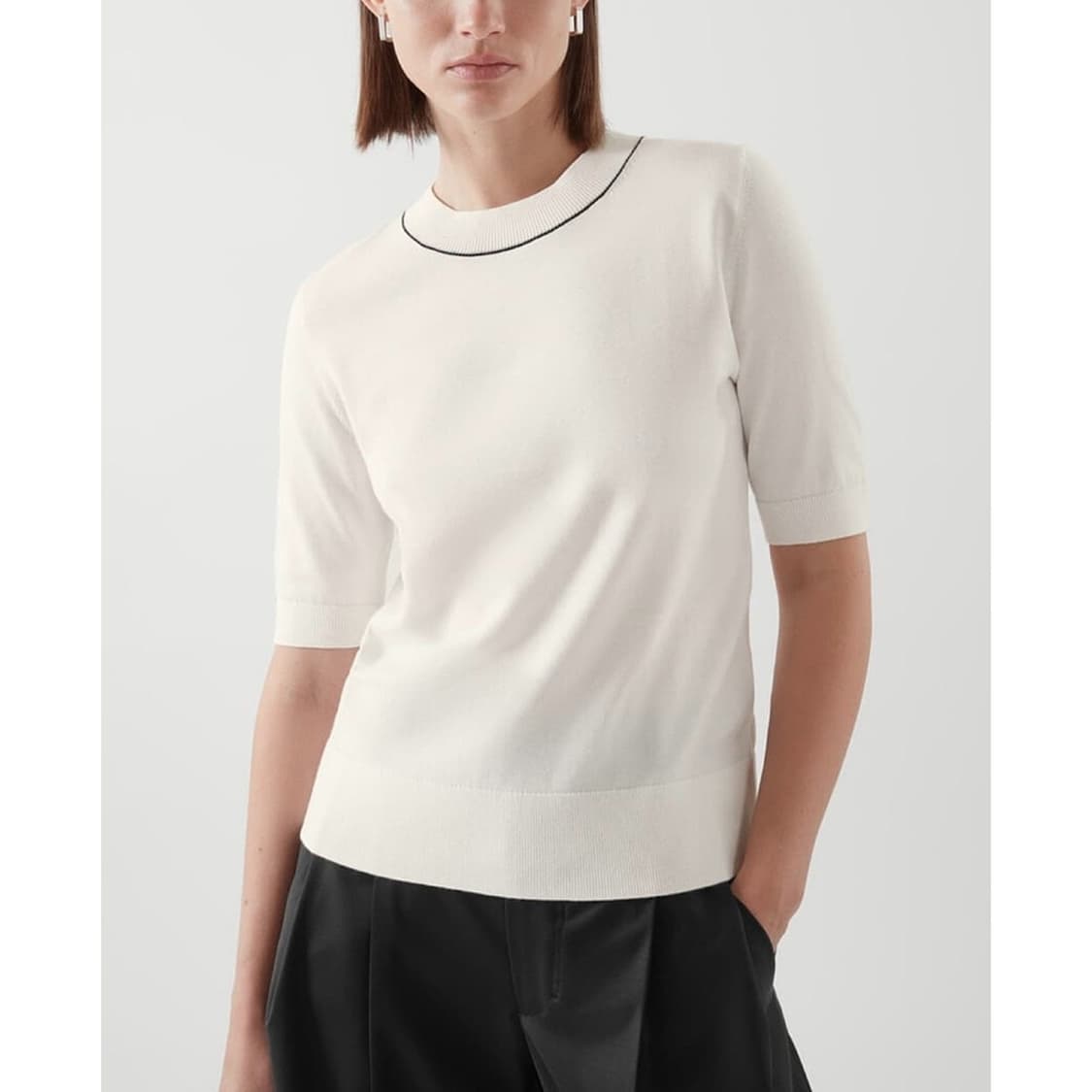 코스 COS 24 라인 배색 니트 반팔 티셔츠 상품이미지1