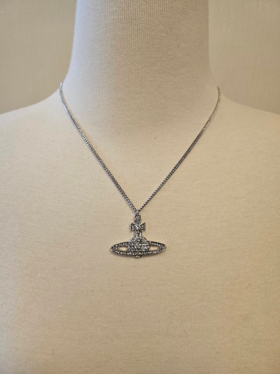 비비안웨스트우드 업사이클링 큐빅  목걸이 상품이미지7