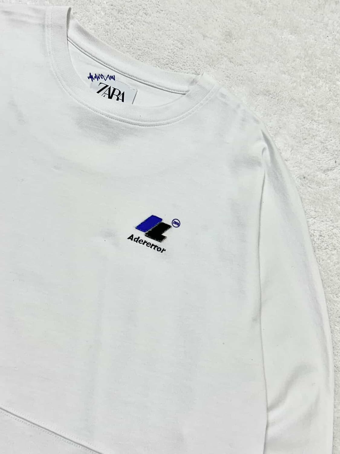 아더에러 x 자라 화이트 롱슬리브 상품이미지6