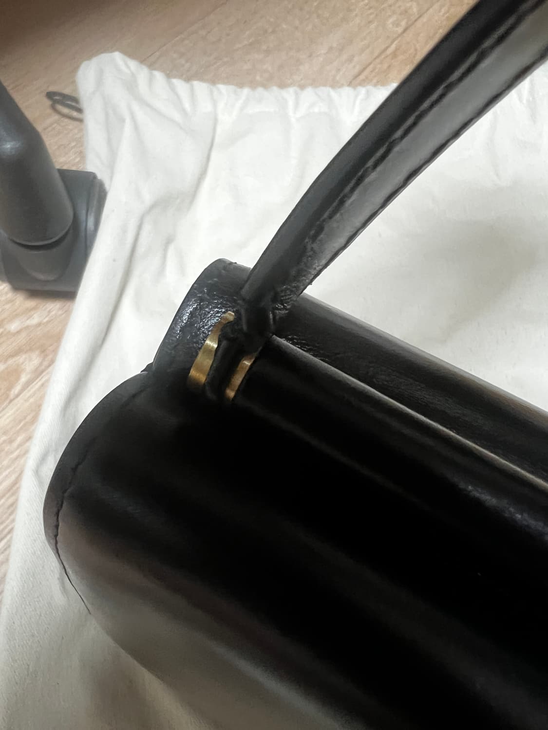 투티에 포멜백 블랙 상품이미지3