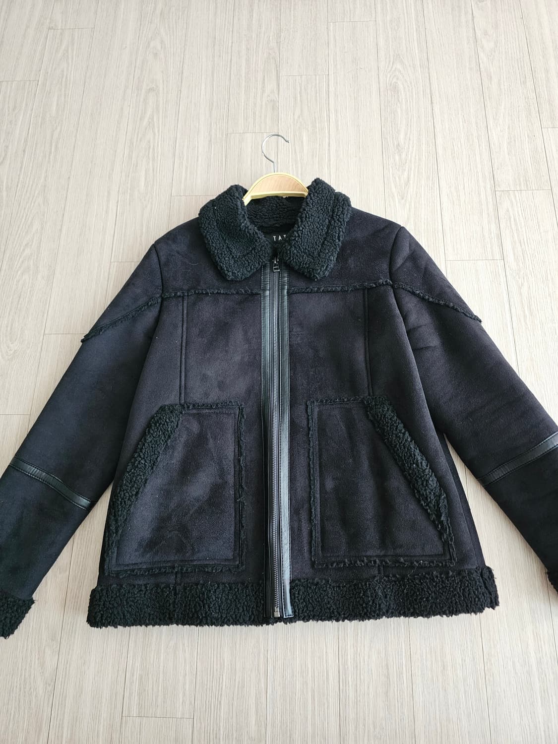 블랙 스웨이드 무스탕 자켓 상품이미지1