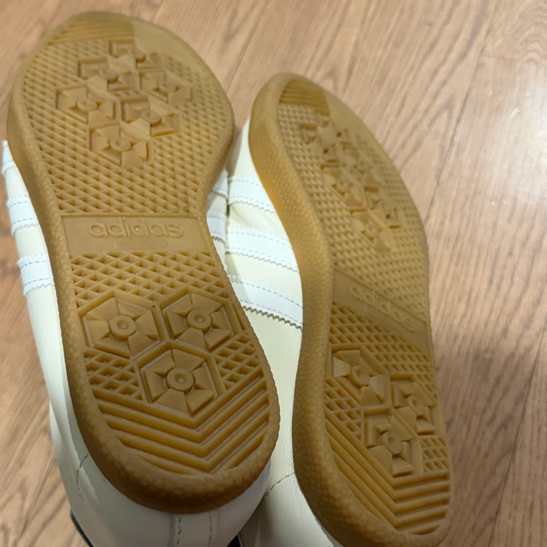 아디다스 런던 원더 화이트 코어 화이트 상품이미지5