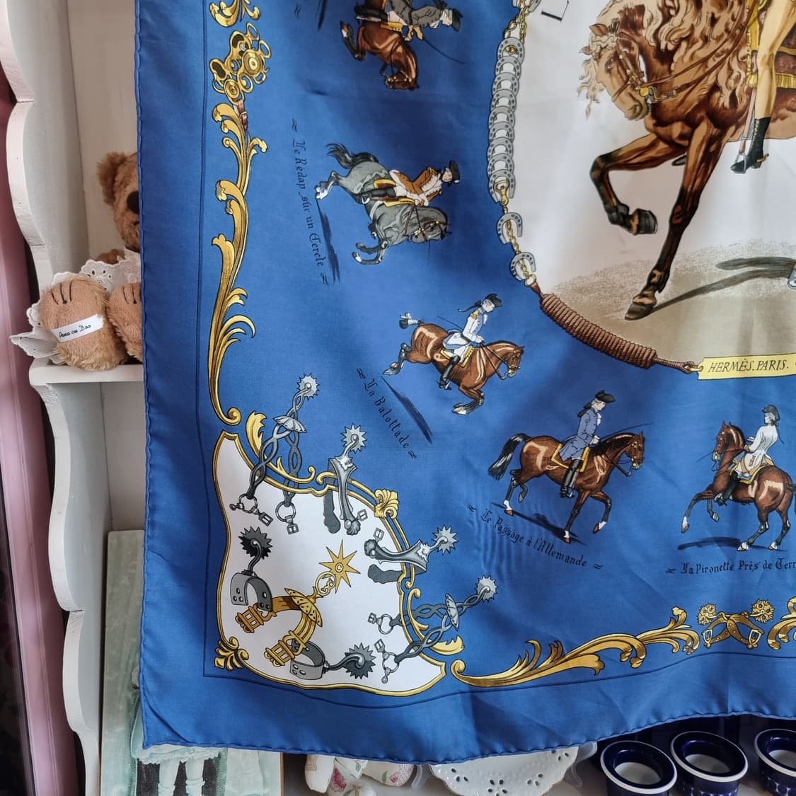 에르메스 P르두의 레 피거 드 에퀴타시옹 실크 스카프 상품이미지4