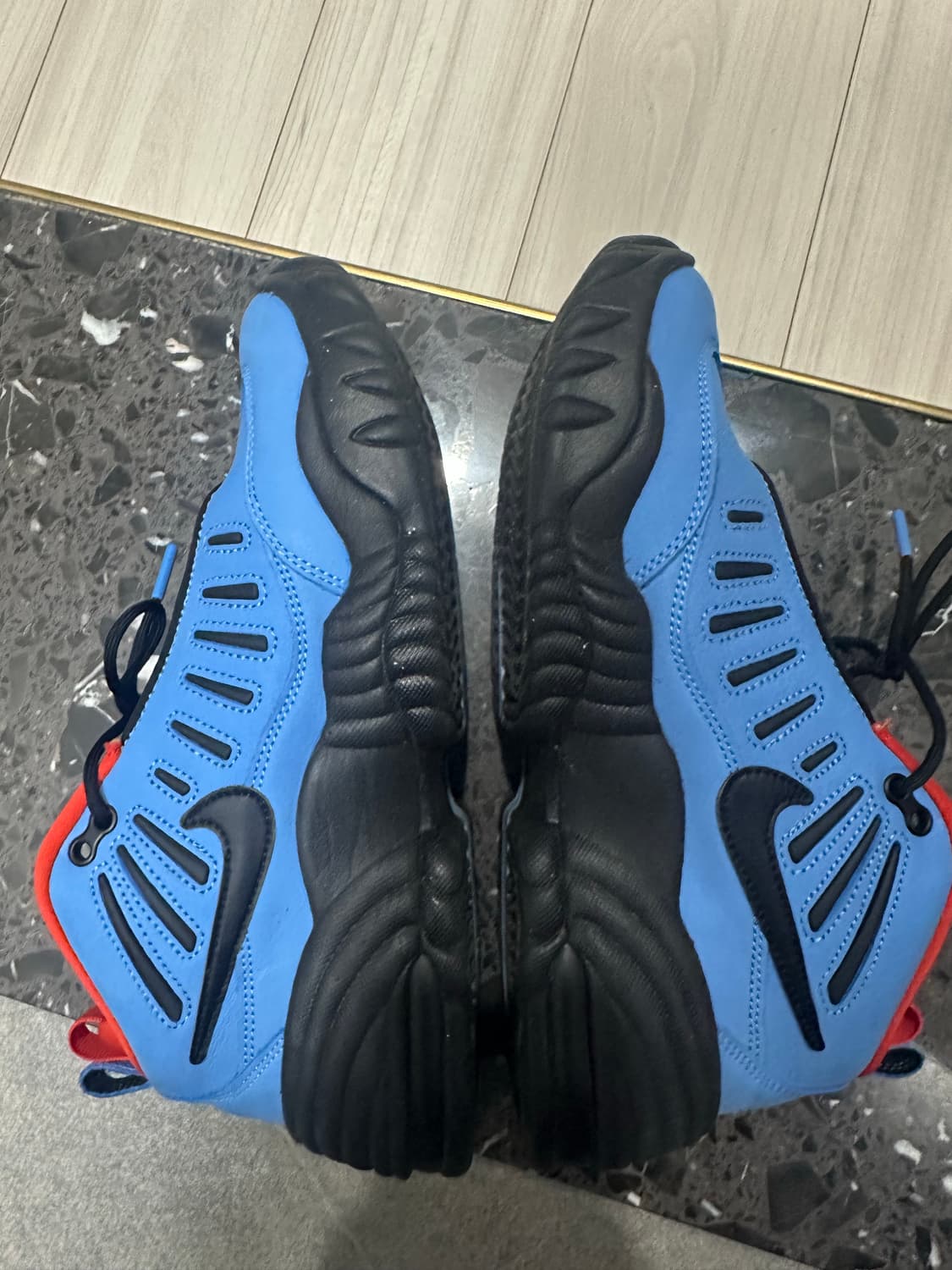 나이키 엠부쉬 에어 어저스트 260 상품이미지4