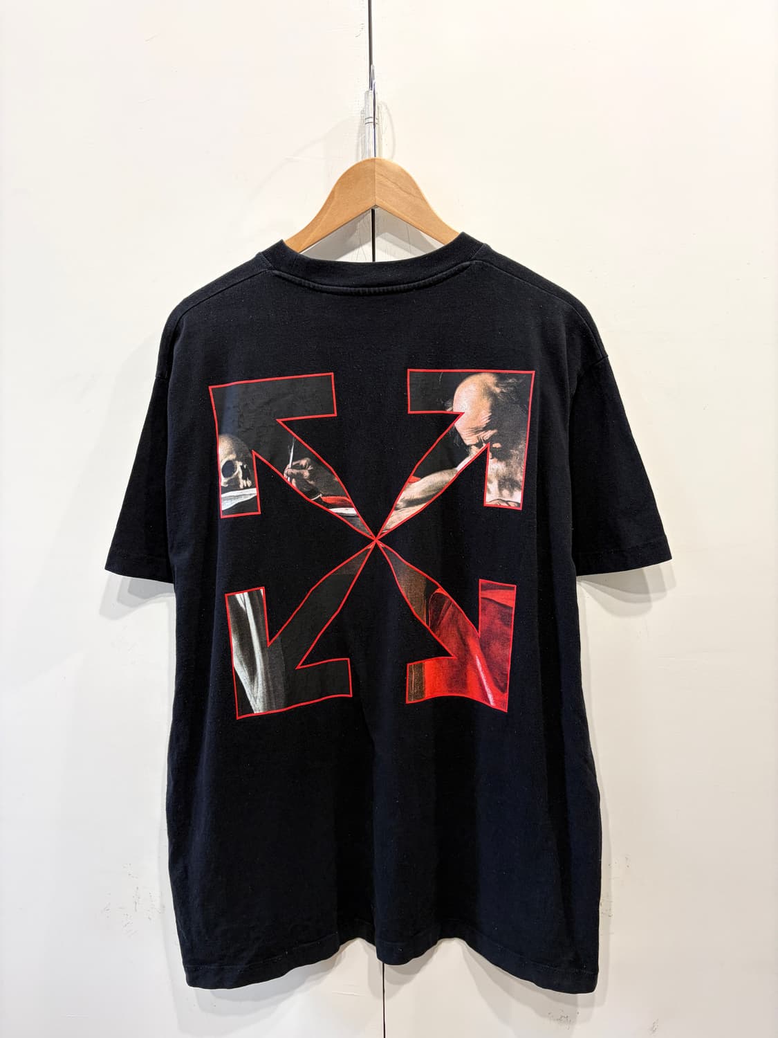 오프화이트 카라바조 프린팅 반팔 티셔츠 상품이미지3