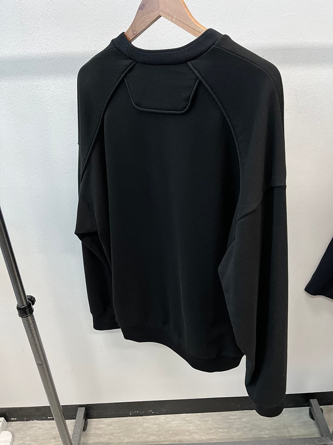 105) 준지 형광 자수 오버 맨투맨  상품이미지6