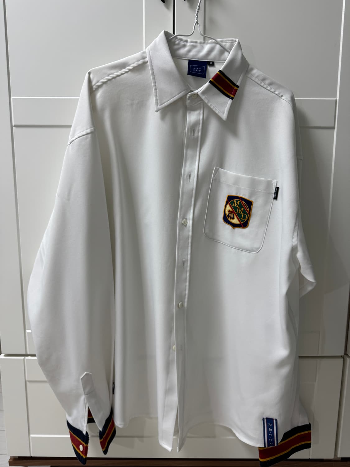 로맨틱크라운 화이트 셔츠 상품이미지1