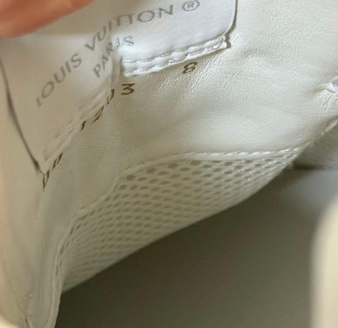 (1회 착용, 새상품급) 루이비통 런 어웨이 화이트 스니커즈 8사이즈 상품이미지6